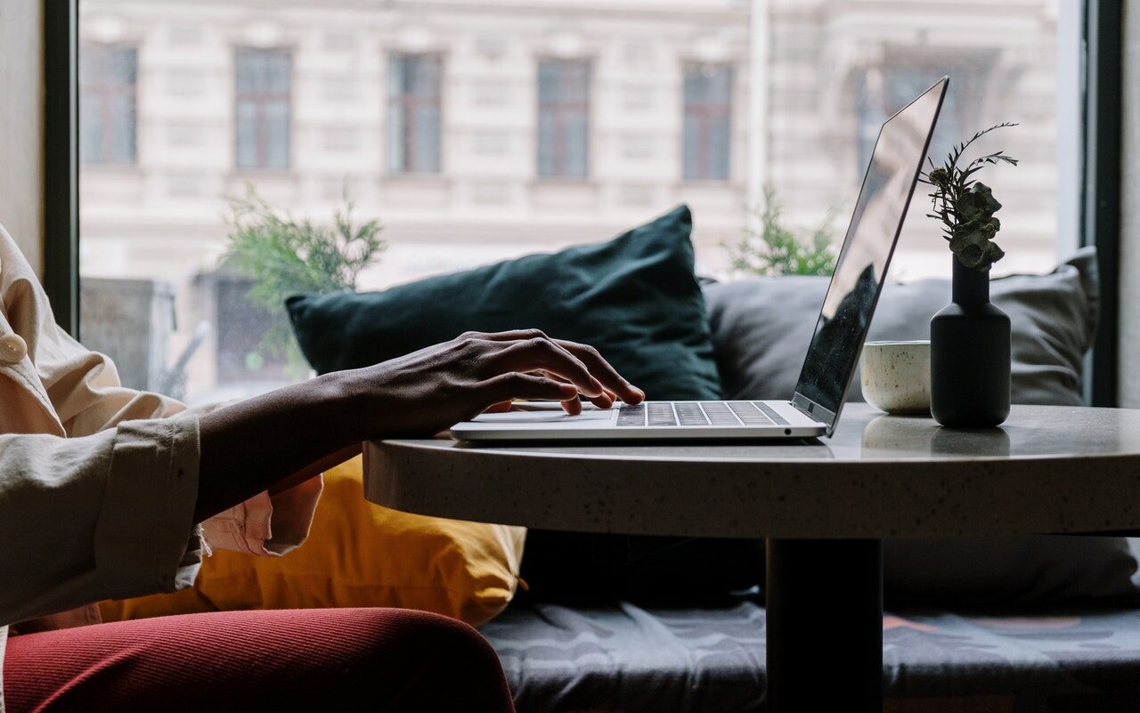 Informatica e diritto, libertà e riservatezza in sicurezza